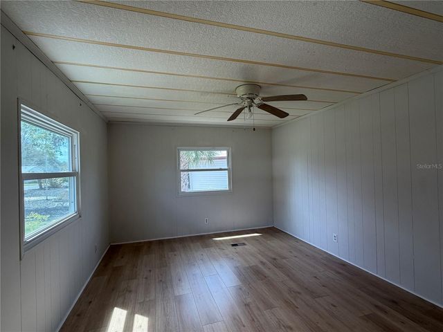 925 BEECHWOOD AVENUE, The Villages, FL 32159