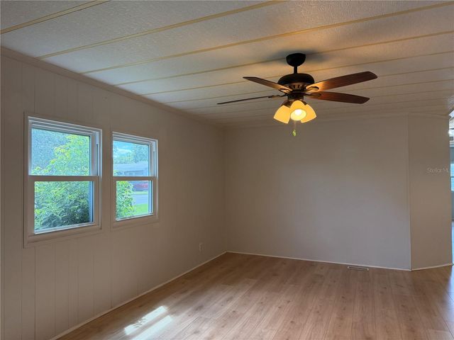 925 BEECHWOOD AVENUE, The Villages, FL 32159