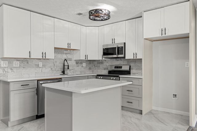 2312 Burnside Drive, Coolidge, GA 31907