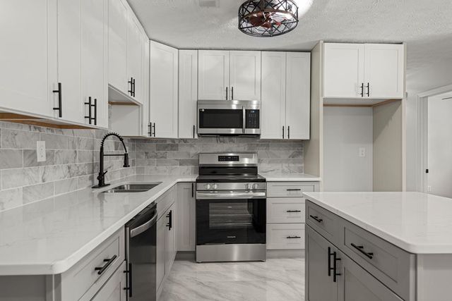 2312 Burnside Drive, Coolidge, GA 31907