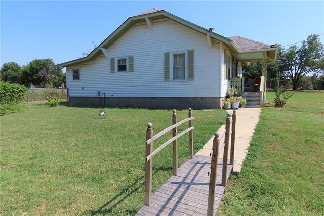 624 S Hazel Street, Guthrie, OK 73044