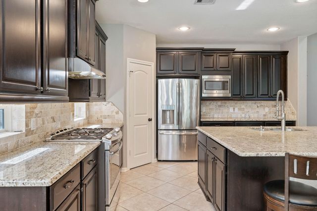 3544 Woods Estates Drive, Conroe, TX 77304