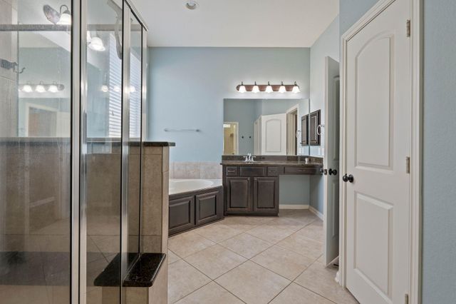 3544 Woods Estates Drive, Conroe, TX 77304