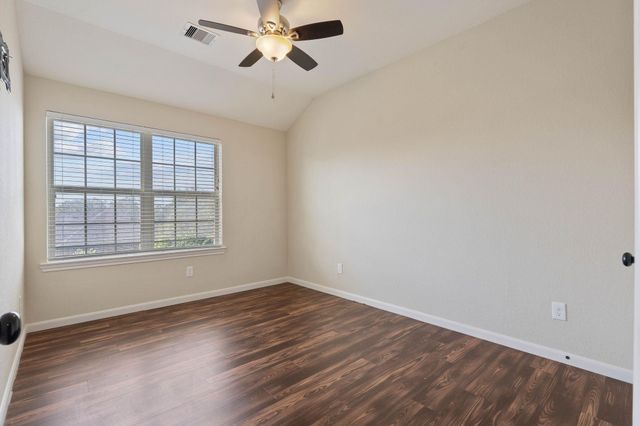 3544 Woods Estates Drive, Conroe, TX 77304