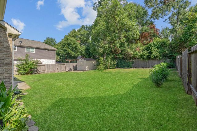 3544 Woods Estates Drive, Conroe, TX 77304