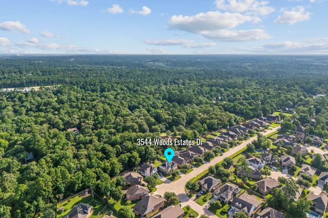 3544 Woods Estates Drive, Conroe, TX 77304