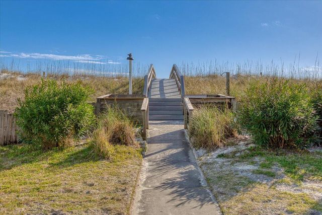 1625 Bulevar Mayor Street, K8, Pensacola Beach, FL 32561