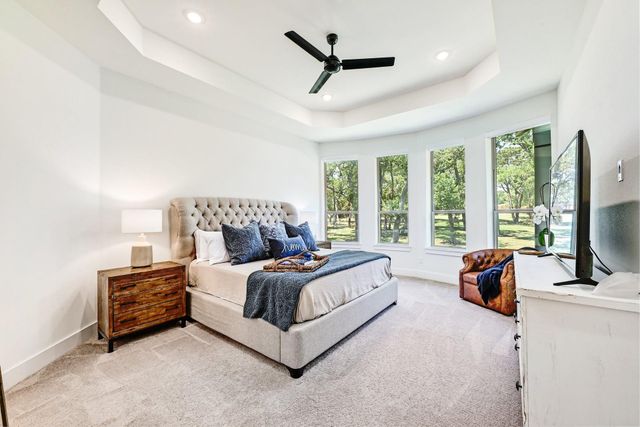 134 Staked Plains LN, Dripping Springs, TX 78620