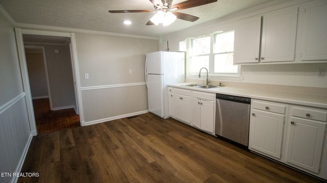 2687 W Old AJ Hwy, Strawberry Plains, TN 37871