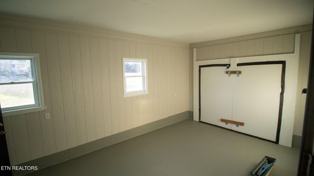 2687 W Old AJ Hwy, Strawberry Plains, TN 37871