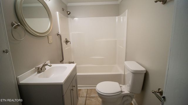 2687 W Old AJ Hwy, Strawberry Plains, TN 37871