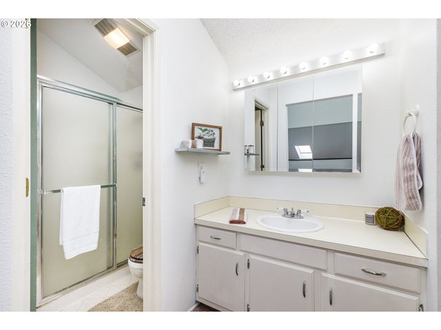 4628 Sw COMUS Pl, Portland, OR 97219