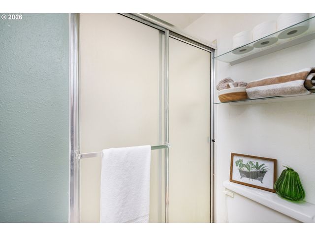 4628 Sw COMUS Pl, Portland, OR 97219