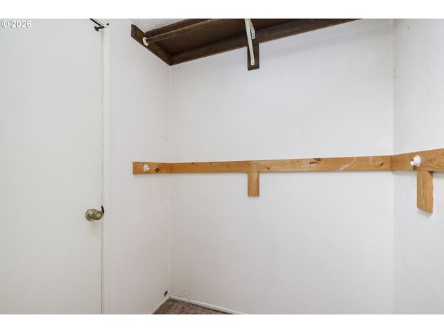 4628 Sw COMUS Pl, Portland, OR 97219