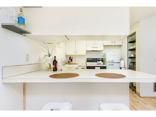 4628 Sw COMUS Pl, Portland, OR 97219