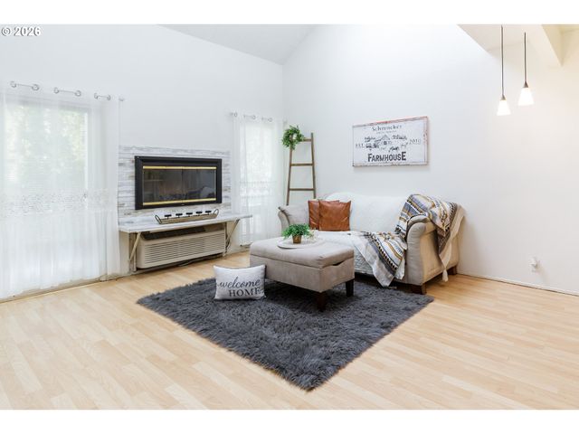 4628 Sw COMUS Pl, Portland, OR 97219