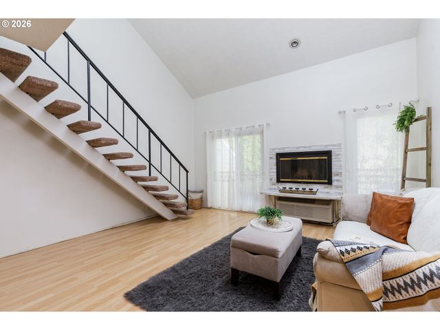 4628 Sw COMUS Pl, Portland, OR 97219