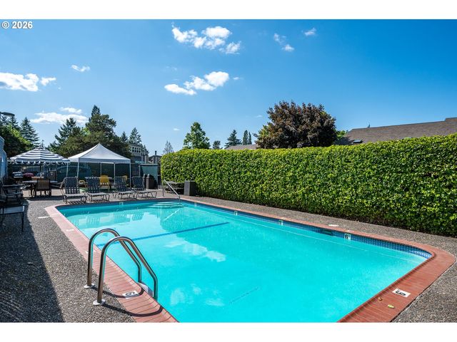 4628 Sw COMUS Pl, Portland, OR 97219