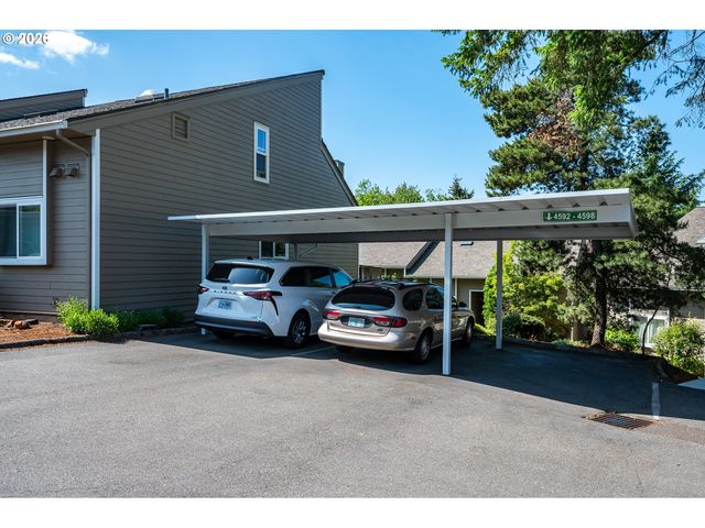 4628 Sw COMUS Pl, Portland, OR 97219