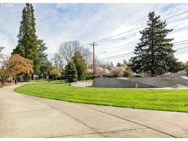 4628 Sw COMUS Pl, Portland, OR 97219