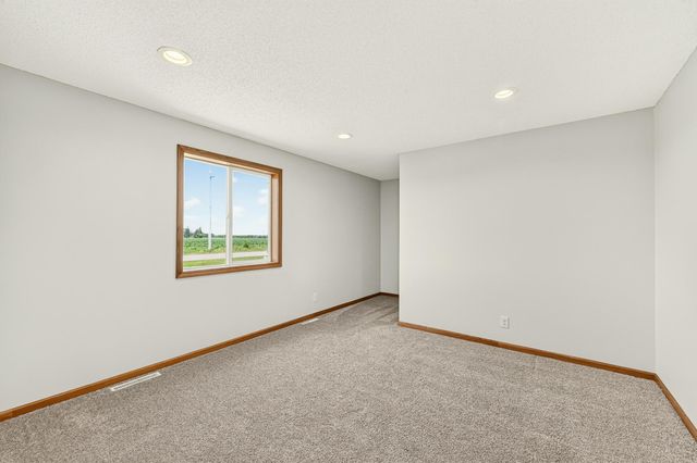 3010 55th Avenue NE, Rochester, MN 55906