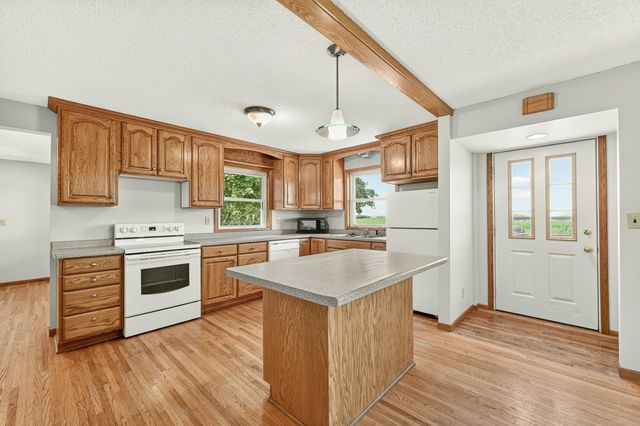 3010 55th Avenue NE, Rochester, MN 55906