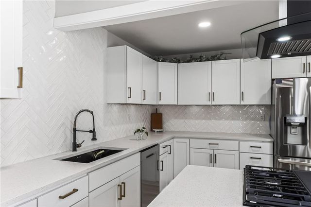 5117 Woodson Road, Raytown, MO 64133