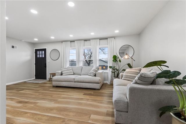 5117 Woodson Road, Raytown, MO 64133