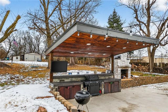 5117 Woodson Road, Raytown, MO 64133