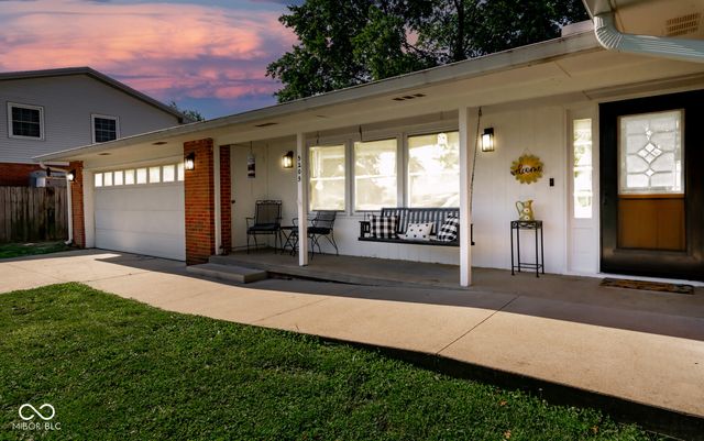 5205 Yellowwood Drive, Columbus, IN 47203
