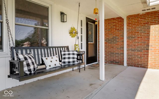 5205 Yellowwood Drive, Columbus, IN 47203