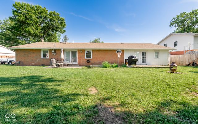 5205 Yellowwood Drive, Columbus, IN 47203