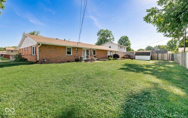5205 Yellowwood Drive, Columbus, IN 47203