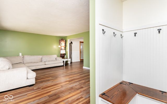 5205 Yellowwood Drive, Columbus, IN 47203