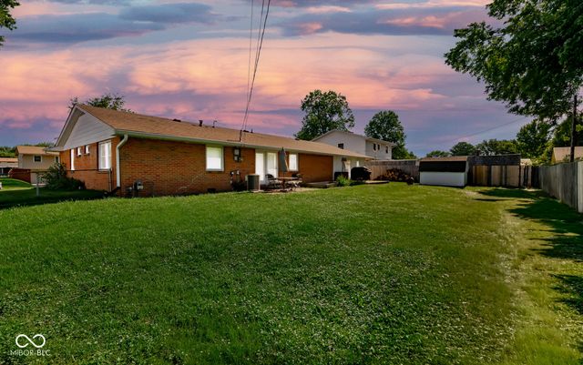 5205 Yellowwood Drive, Columbus, IN 47203