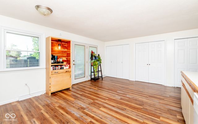 5205 Yellowwood Drive, Columbus, IN 47203