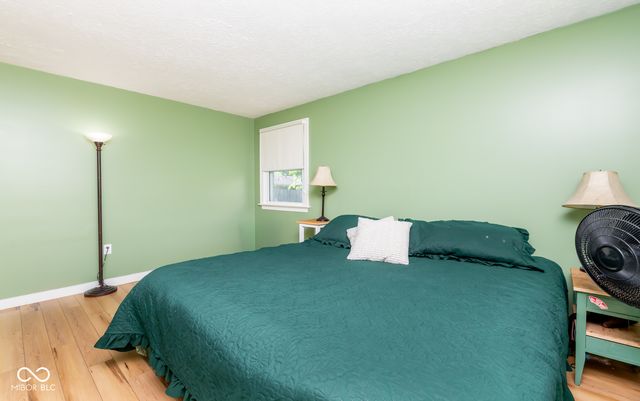 5205 Yellowwood Drive, Columbus, IN 47203
