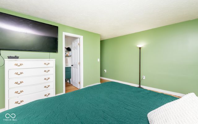 5205 Yellowwood Drive, Columbus, IN 47203