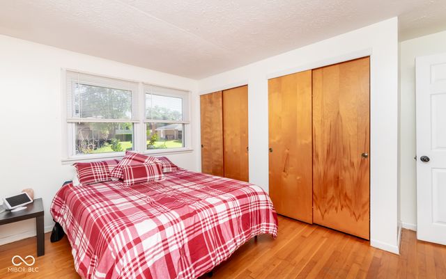 5205 Yellowwood Drive, Columbus, IN 47203