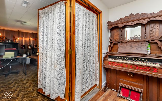 5205 Yellowwood Drive, Columbus, IN 47203