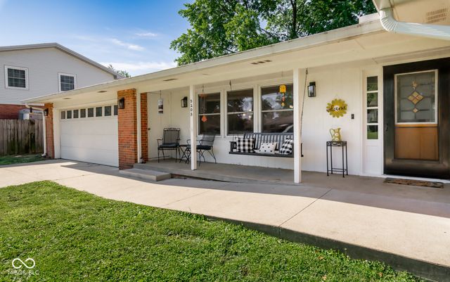 5205 Yellowwood Drive, Columbus, IN 47203