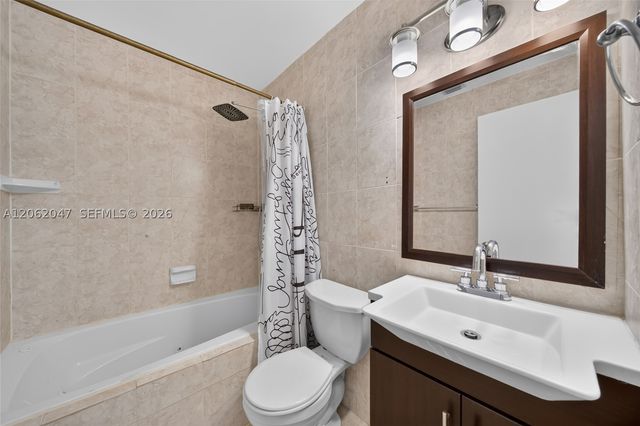 6834 SW 127th Pl, Miami, FL 33183