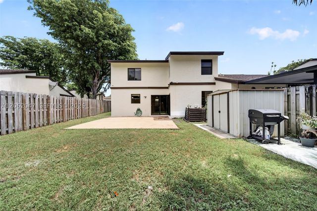 6834 SW 127th Pl, Miami, FL 33183
