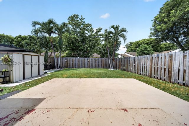 6834 SW 127th Pl, Miami, FL 33183