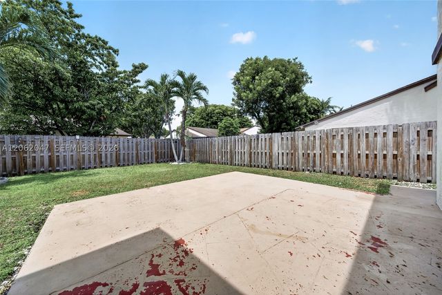 6834 SW 127th Pl, Miami, FL 33183