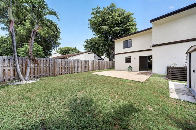6834 SW 127th Pl, Miami, FL 33183