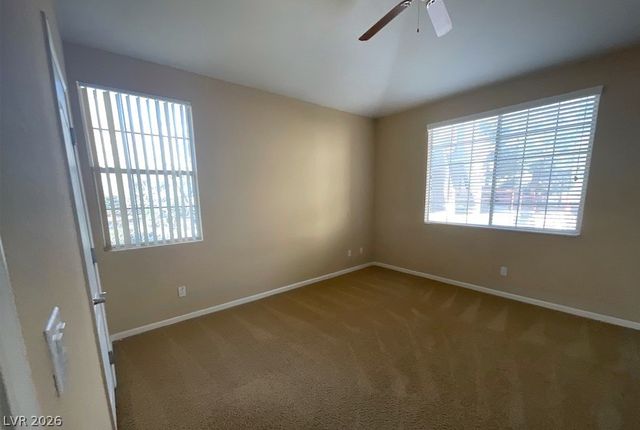 10237 King Henry Avenue 203, Las Vegas, NV 89144