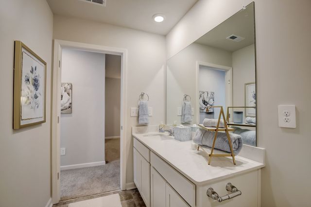 2252 Harlequin Point, Lebanon, TN 37090