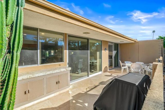 72877 El Paseo 512, Palm Desert, CA 92260