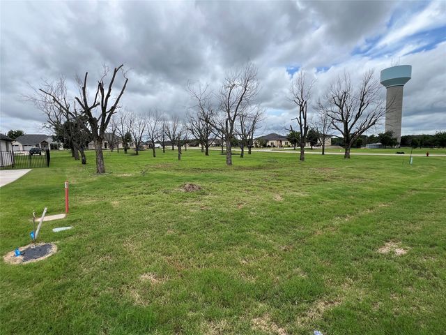 2701 Village Road, Granbury, TX 76049